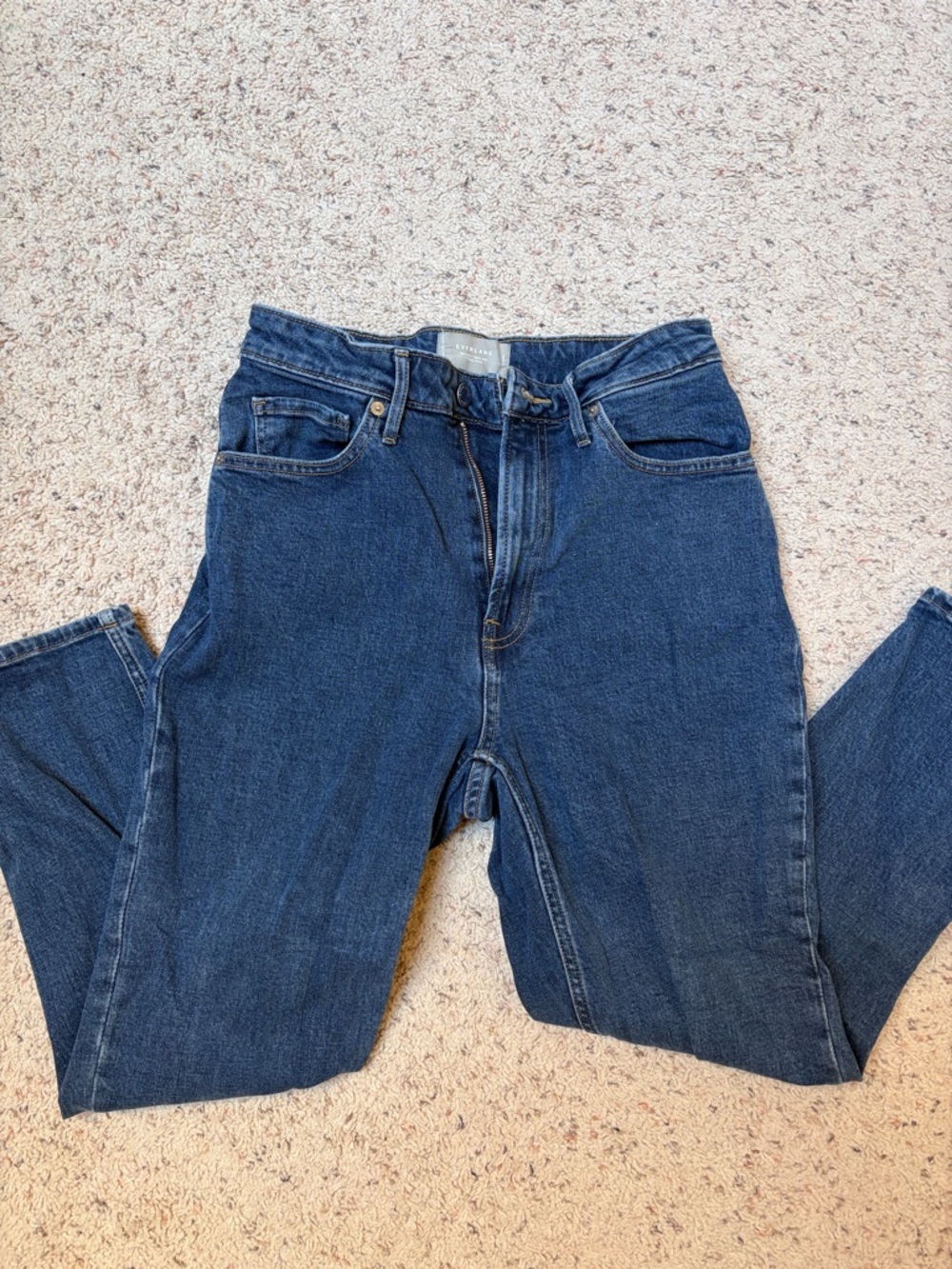 Everlane “The Curvy Cheeky Jean”, size 28 Crop